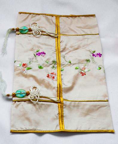 Silk Tissue Box Cover - Pearl White